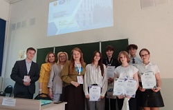 <b>Наука</b> без границ: в ГомГМУ юные исследователи сделали «Первые шаги в науку»