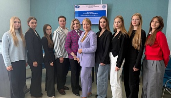 «Векторы роста: воспитывая будущее вместе»: организационное собрание тьюторов-волонтеров на МПФ