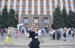 В добрый путь, <b>выпускники ГомГМУ</b>!
