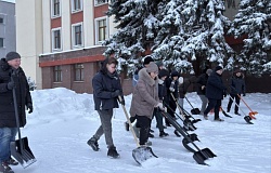 Совместными усилиями против снега