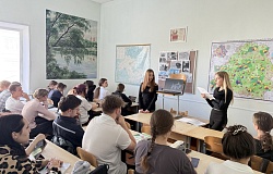 Сохраняя историческую <b>память</b>: на кафедре социально-гуманитарных наук прошли занятия, посвящённые памяти жертв геноцида
