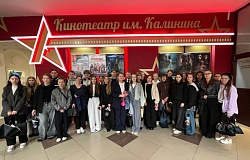 Знать и уважать: в <b>День народного единства</b> студенты ГомГМУ узнали больше об истории и значении государственных символов Беларуси