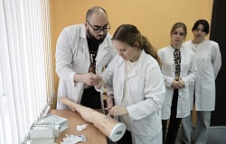 «<b>Выпускник медколледжа ‒ первокурсник ГомГМУ</b>» ‒ 2025