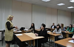В центре внимания <b>воспитательная работа</b>: заседание методического объединения кураторов учебных групп и воспитателей общежитий