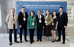 «Работа кипит. СНО не спит». В ГомГМУ проходит ежегодная студенческая <b>конференция</b>