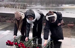 Первокурсники ГомГМУ: таланты и <b>память</b> в акции #ЗаДело к 82-й годовщине освобождения Гомеля